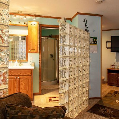 Shane Acres Country Inn Juneau Εξωτερικό φωτογραφία