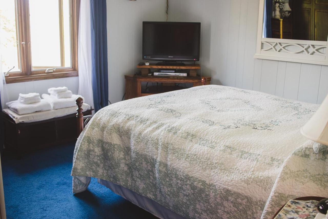 Shane Acres Country Inn Juneau Εξωτερικό φωτογραφία