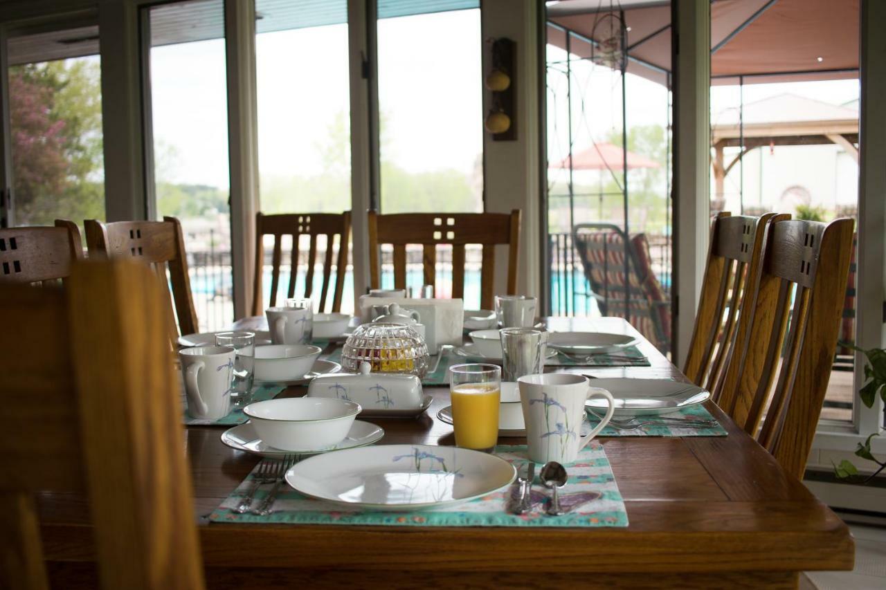 Shane Acres Country Inn Juneau Εξωτερικό φωτογραφία