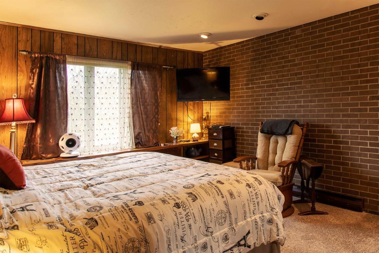 Shane Acres Country Inn Juneau Εξωτερικό φωτογραφία
